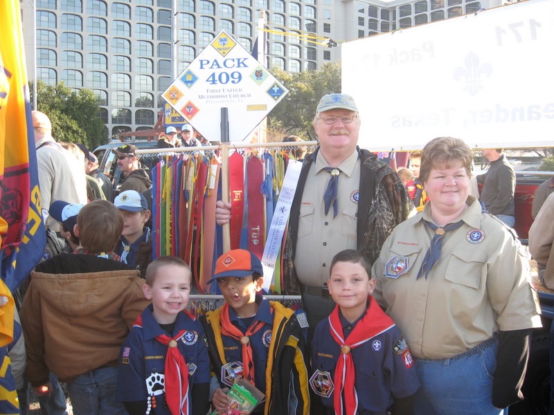 2010-Pack409-Blue-n-Gold - 254.jpg